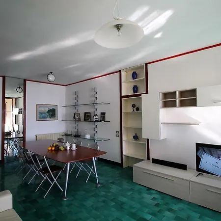 Limoni By Holiday World Apartment