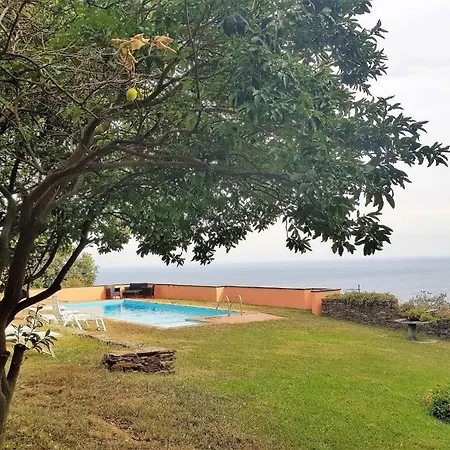 Limoni By Holiday World Apartment *
